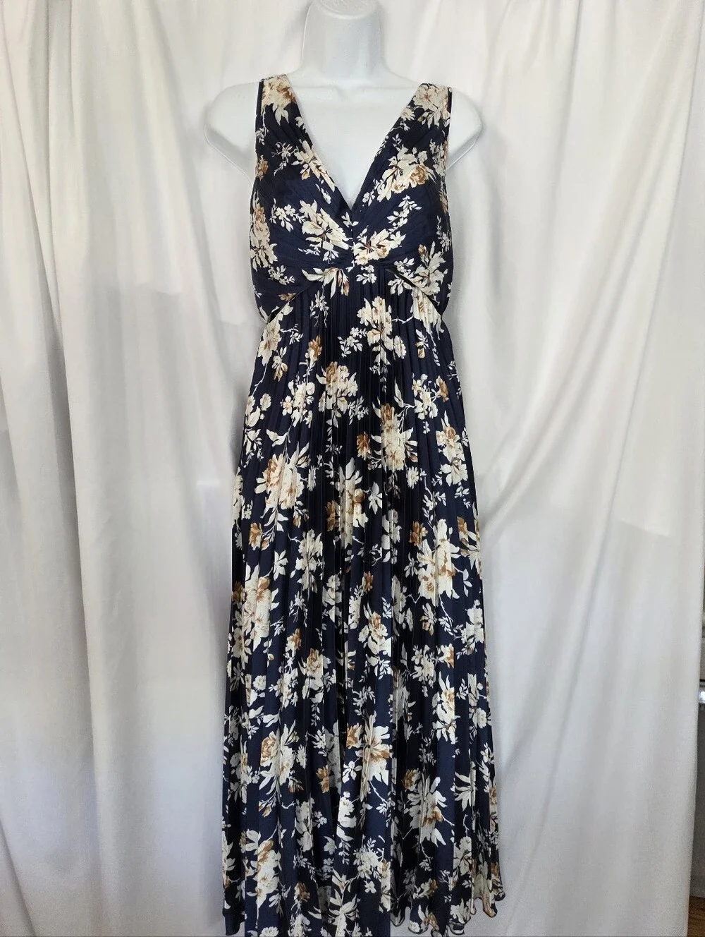 Abercrombie & Fitch Navy Floral Maxi Dress with Cream Floral Size ST